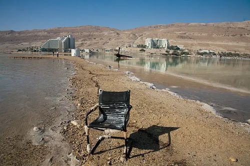 死海 产业链竟如此庞大 旅游 化工厂 化妆品 盐厂一应俱全